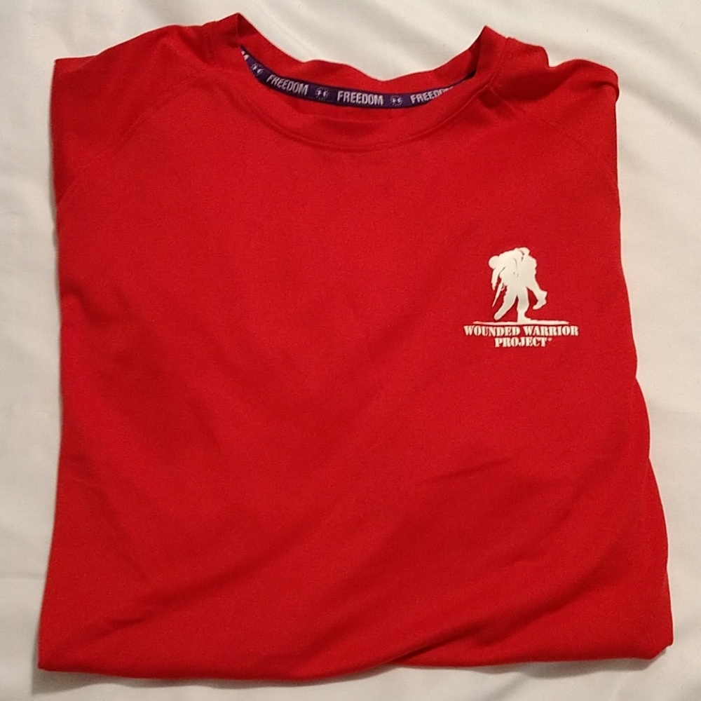 Mens under armour freedom shirt